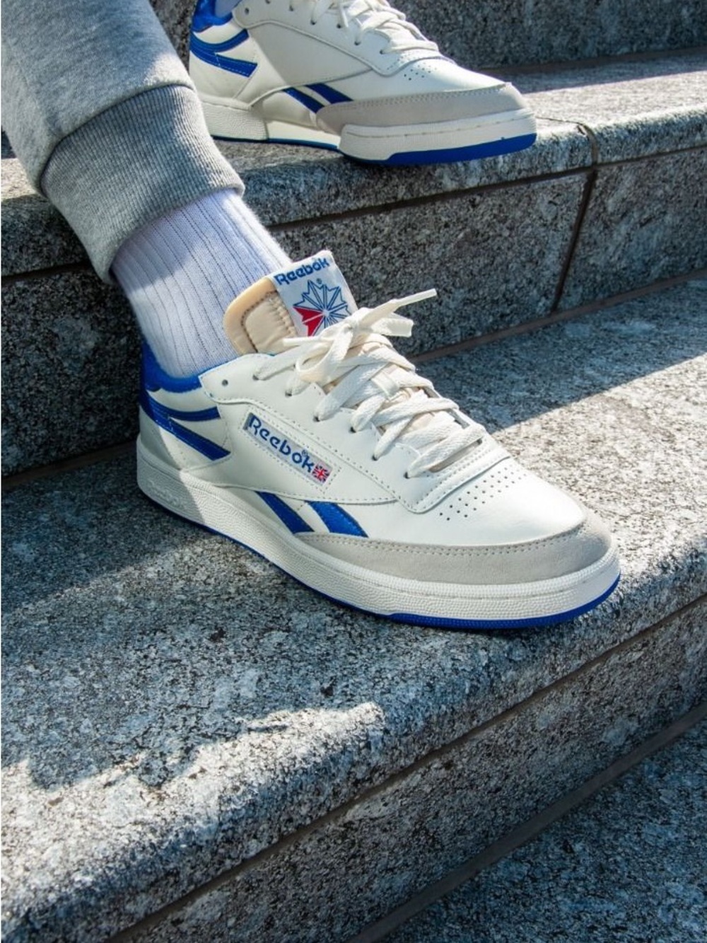 Reebok Men's Cream and Blue Retro Court Sneakers